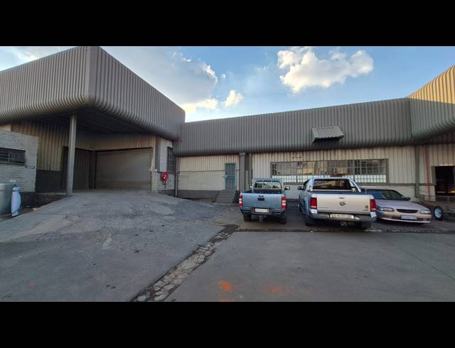 1,149M² FACTORY TO LET IN ANDERBOLT